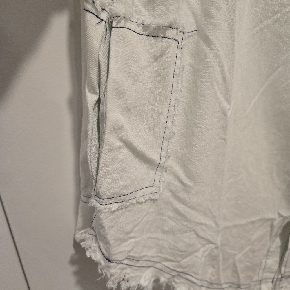 New Oli & Hali Tencel White Denim Shacket with Navy Tie-Dye Stripe - Picture 4 of 6